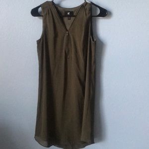 army green no sleeve dress